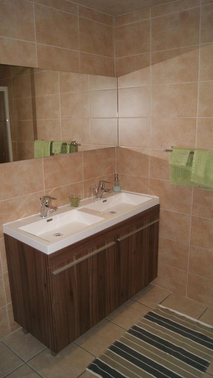 Bed and Breakfast Fleurs-Sauvages Hebronval Номер фото